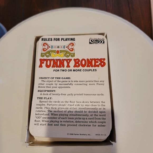 Vintage Funny Bones Card Game - Picture 2 of 2